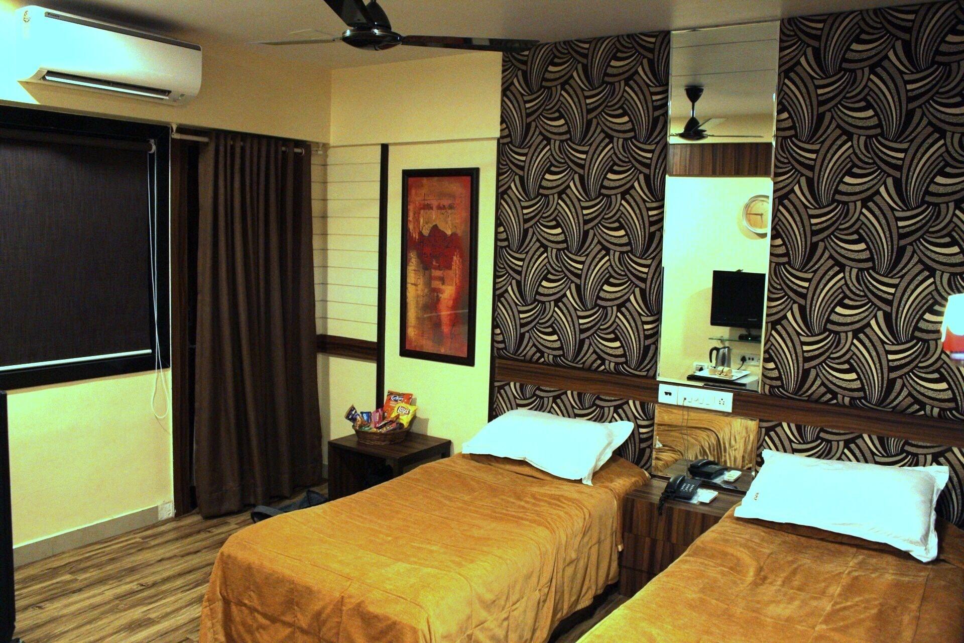 Hotel Metro Palace Bombay Exterior foto